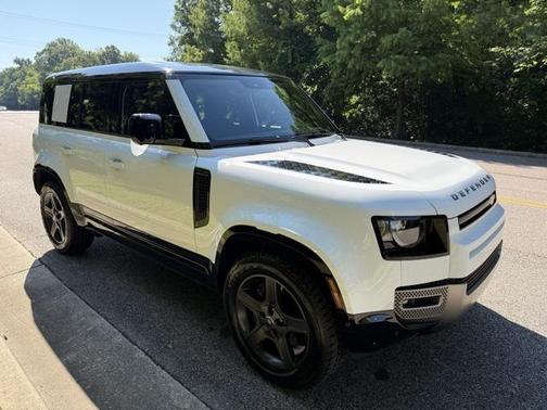 2025 Land Rover Defender X-Dynamic SE