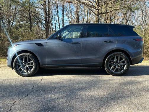 2023 Land Rover Range Rover Sport SE