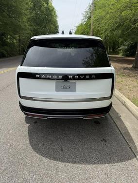 2025 Land Rover Range Rover SE
