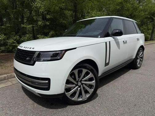 2025 Land Rover Range Rover SE