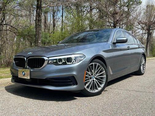 2020 BMW 530 530i