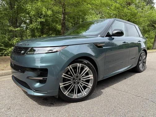 2025 Land Rover Range Rover Sport SE
