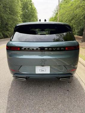 2025 Land Rover Range Rover Sport SE