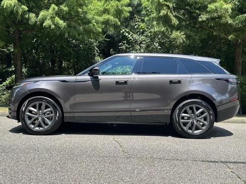 2026 Land Rover Range Rover Velar P250 SE R-Dynamic