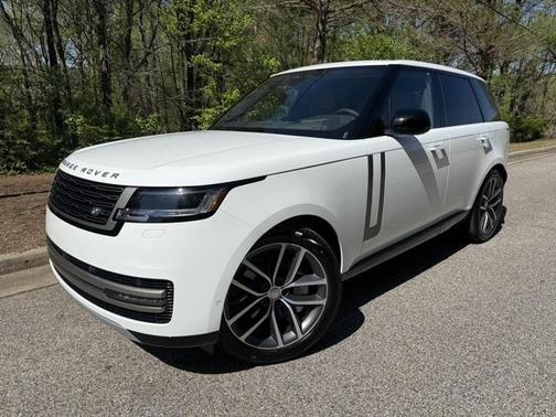 2025 Land Rover Range Rover SE