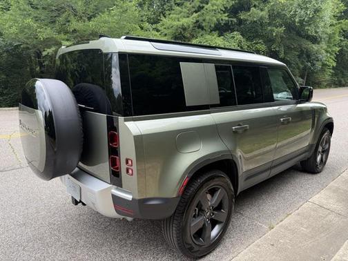 2025 Land Rover Defender S