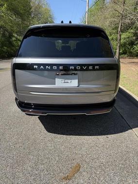 2025 Land Rover Range Rover SE