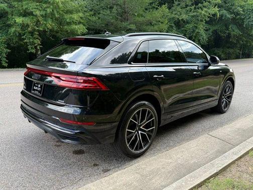 Orca Black Metallic 2020 Audi Q8 55 Prestige