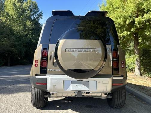 2025 Land Rover Defender S