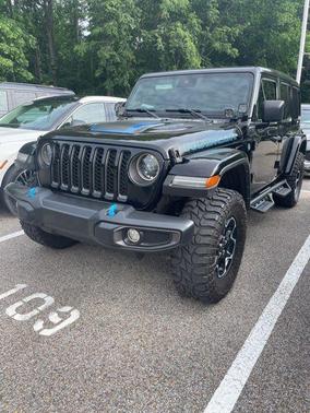 Black Clearcoat 2023 Jeep Wrangler 4xe Rubicon