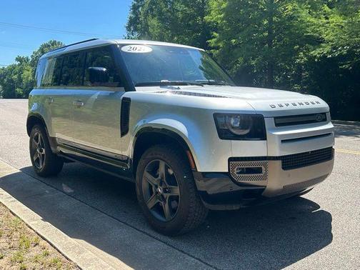 Hakuba Silver Metallic 2021 Land Rover Defender X-Dynamic SE