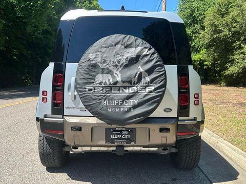 Hakuba Silver Metallic 2021 Land Rover Defender X-Dynamic SE