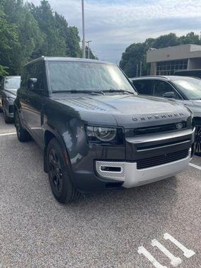 Carpathian Gray Premium Metallic 2023 Land Rover Defender SE