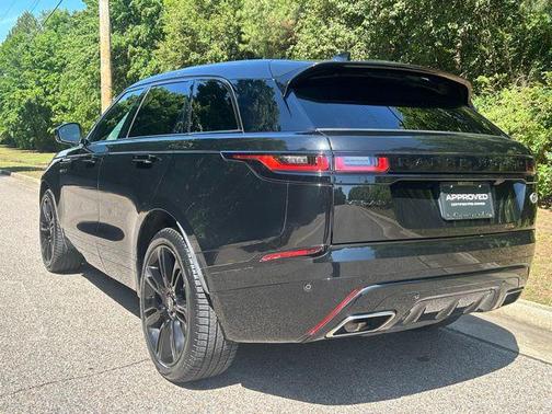 Santorini Black Metallic 2023 Land Rover Range Rover Velar P340 S R-Dynamic