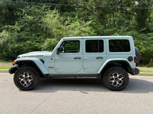 Earl Clearcoat 2023 Jeep Wrangler Rubicon