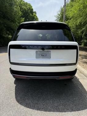 2025 Land Rover Range Rover SE