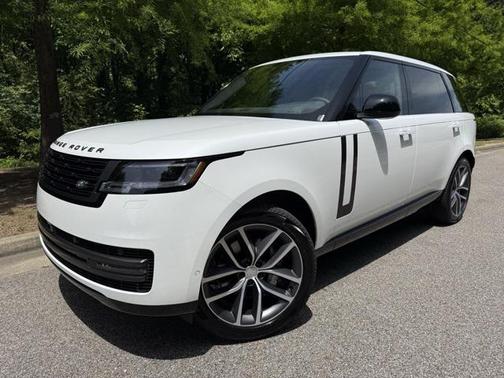 2025 Land Rover Range Rover SE