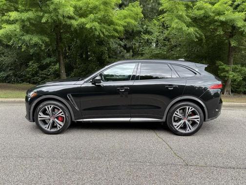 2020 Jaguar F-PACE SVR
