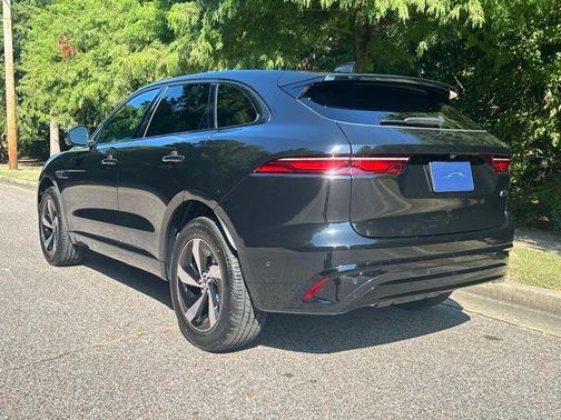 Santorini Black 2026 Jaguar F-PACE P250 R-Dynamic S