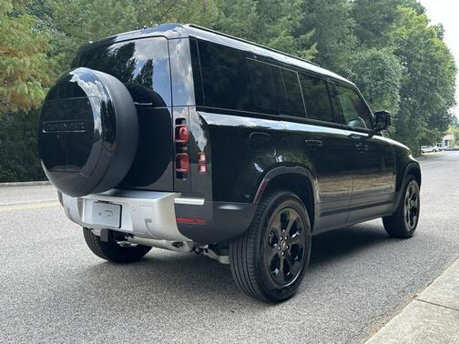2025 Land Rover Defender S