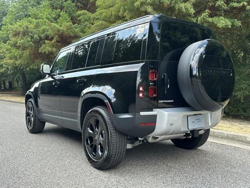 2025 Land Rover Defender S