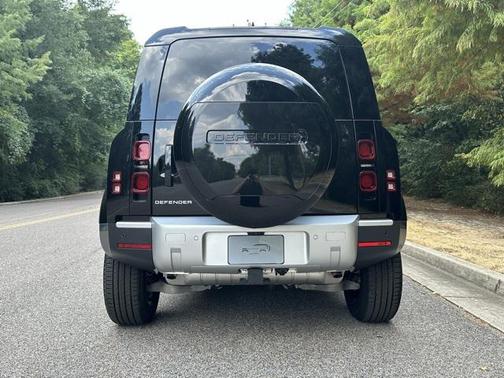 2025 Land Rover Defender S