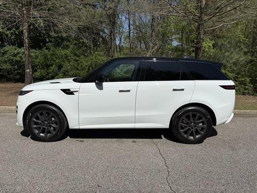 2025 Land Rover Range Rover Sport SE
