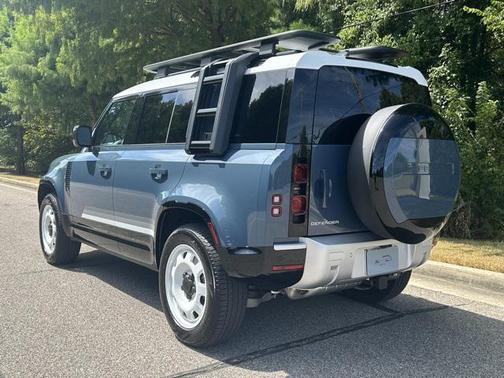 2025 Land Rover Defender S