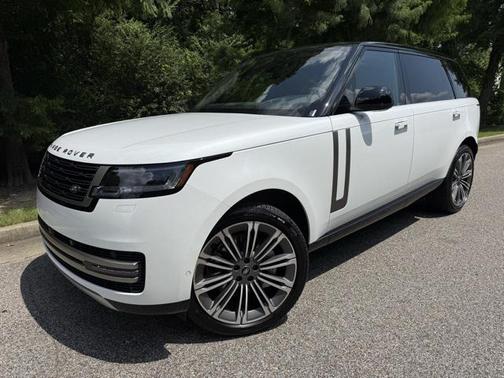 2025 Land Rover Range Rover SE