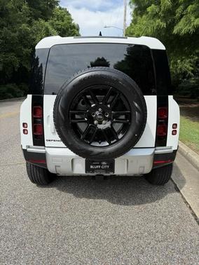 2024 Land Rover Defender S