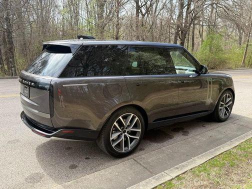 2026 Land Rover Range Rover SE