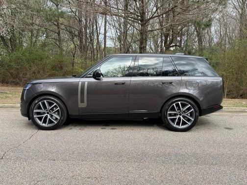 2026 Land Rover Range Rover SE