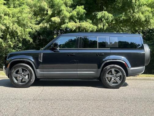 2025 Land Rover Defender S