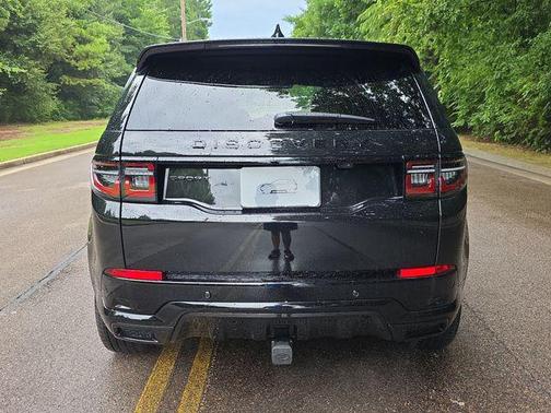 Santorini Black 2026 Land Rover Discovery Sport Landmark
