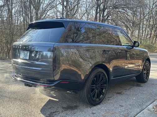 2026 Land Rover Range Rover SE