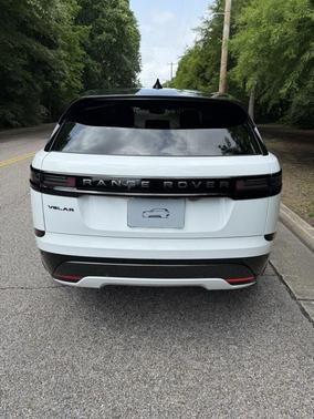 2026 Land Rover Range Rover Velar P250 SE R-Dynamic