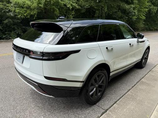 2026 Land Rover Range Rover Velar P250 SE R-Dynamic