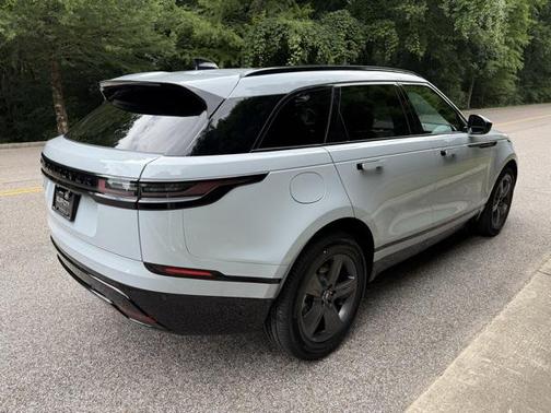 2025 Land Rover Range Rover Velar P250 SE R-Dynamic