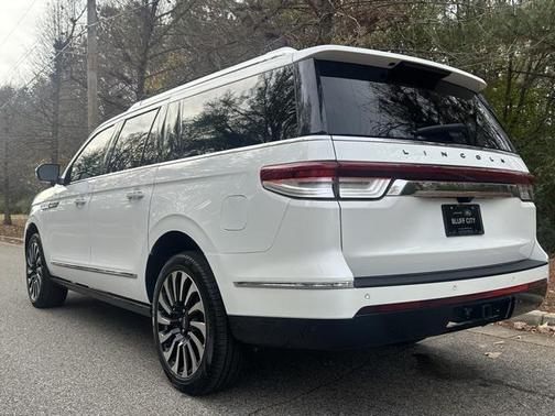 2023 Lincoln Navigator Black Label