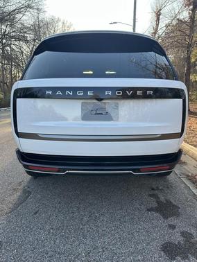 2025 Land Rover Range Rover SE