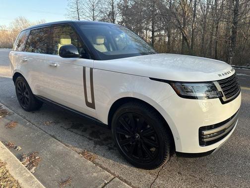 2025 Land Rover Range Rover SE