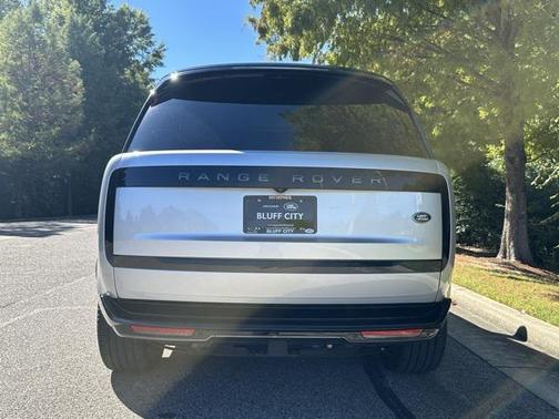 2023 Land Rover Range Rover SE