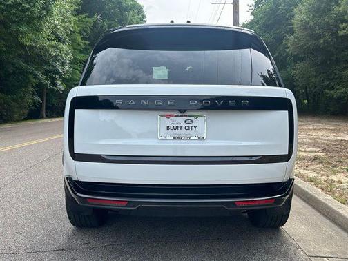 Fuji White 2025 Land Rover Range Rover SE