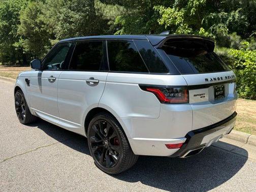 Hakuba Silver Metallic 2022 Land Rover Range Rover Sport HST