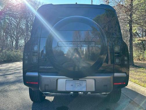 Santorini Black 2026 Land Rover Defender S