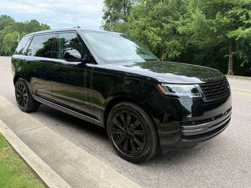 Santorini Black 2026 Land Rover Range Rover SE