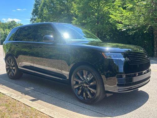 Narvik Black 2026 Land Rover Range Rover SV