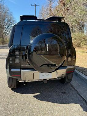 Santorini Black 2026 Land Rover Defender S