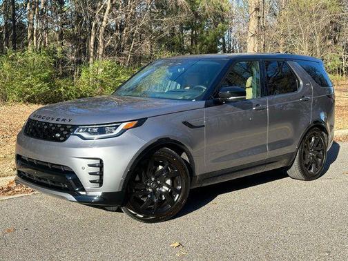 2025 Land Rover Discovery Dynamic SE
