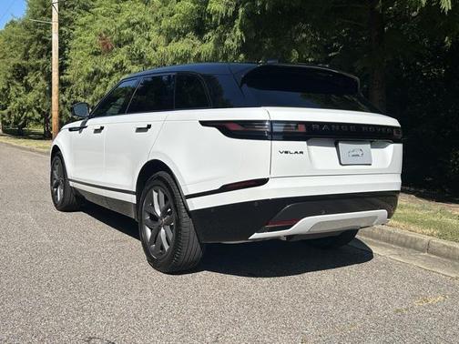 2026 Land Rover Range Rover Velar P250 SE R-Dynamic